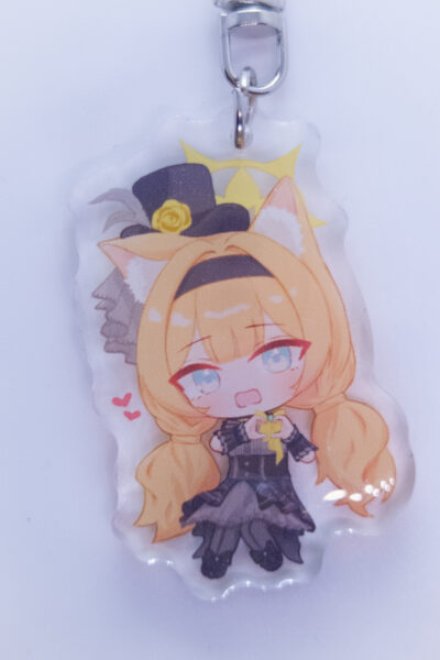 Idol Mari Charm